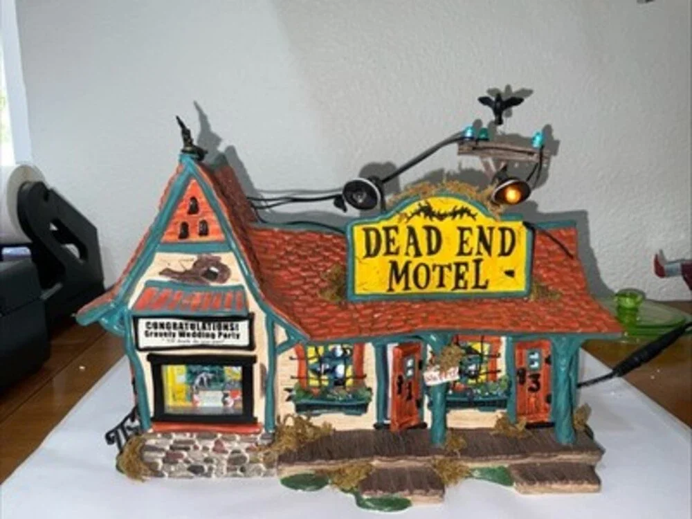 Department 56 Halloween Dead End Motel Mint In Box